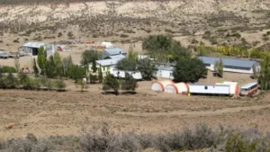 Lee más sobre el artículo 🔬 El Plan Nuclear de Milei y la Licitación de Uranio en Chubut: Oportunidades y Desafíos para la Patagonia
