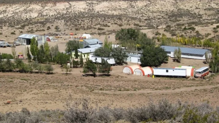 En este momento estás viendo 🔬 El Plan Nuclear de Milei y la Licitación de Uranio en Chubut: Oportunidades y Desafíos para la Patagonia